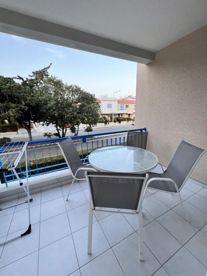 Iris Village Paphos Exterior photo