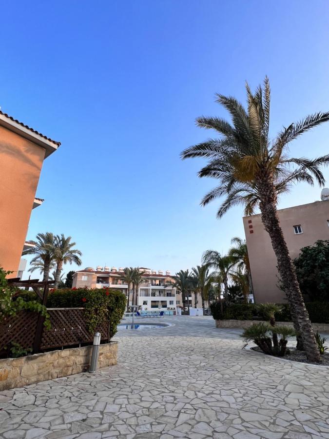 Iris Village Paphos Exterior photo