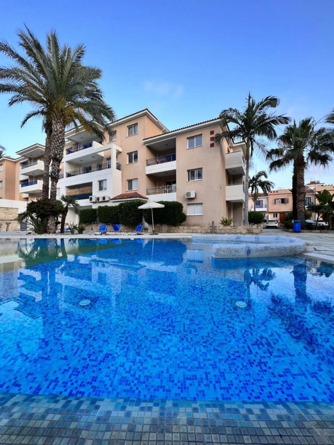 Iris Village Paphos Exterior photo
