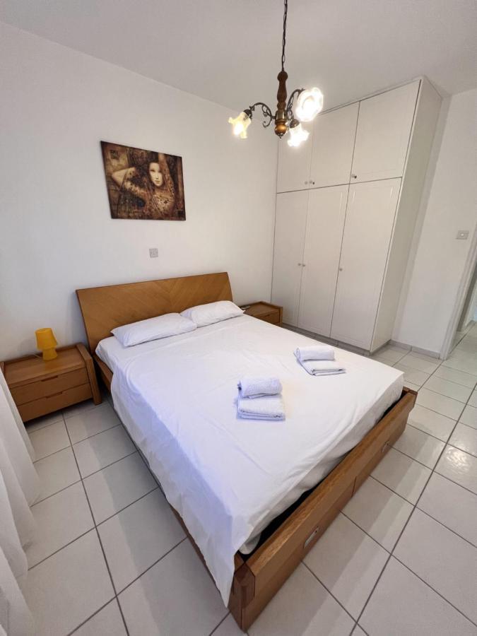 Iris Village Paphos Exterior photo